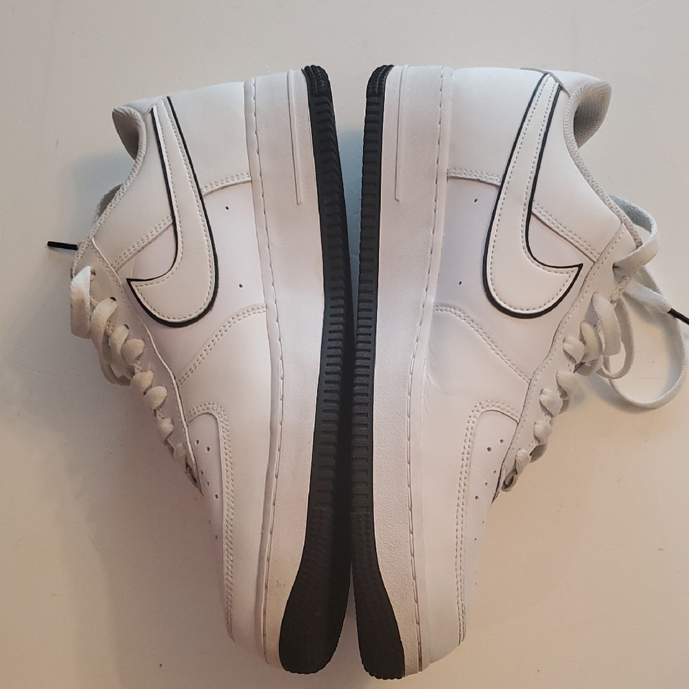Nike Air Force 1 White with Black Details - Picture 16 of 16